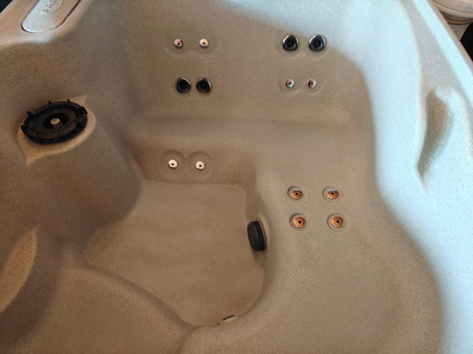 Freeflow Spas Azure Hot Tub Like New Condition - Hewitt, TX - photo 3