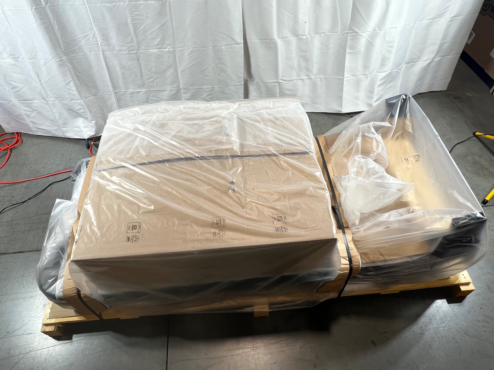 2025 TechnoGym Run Artis Commercial Treadmill Excellent Condition - photo 3
