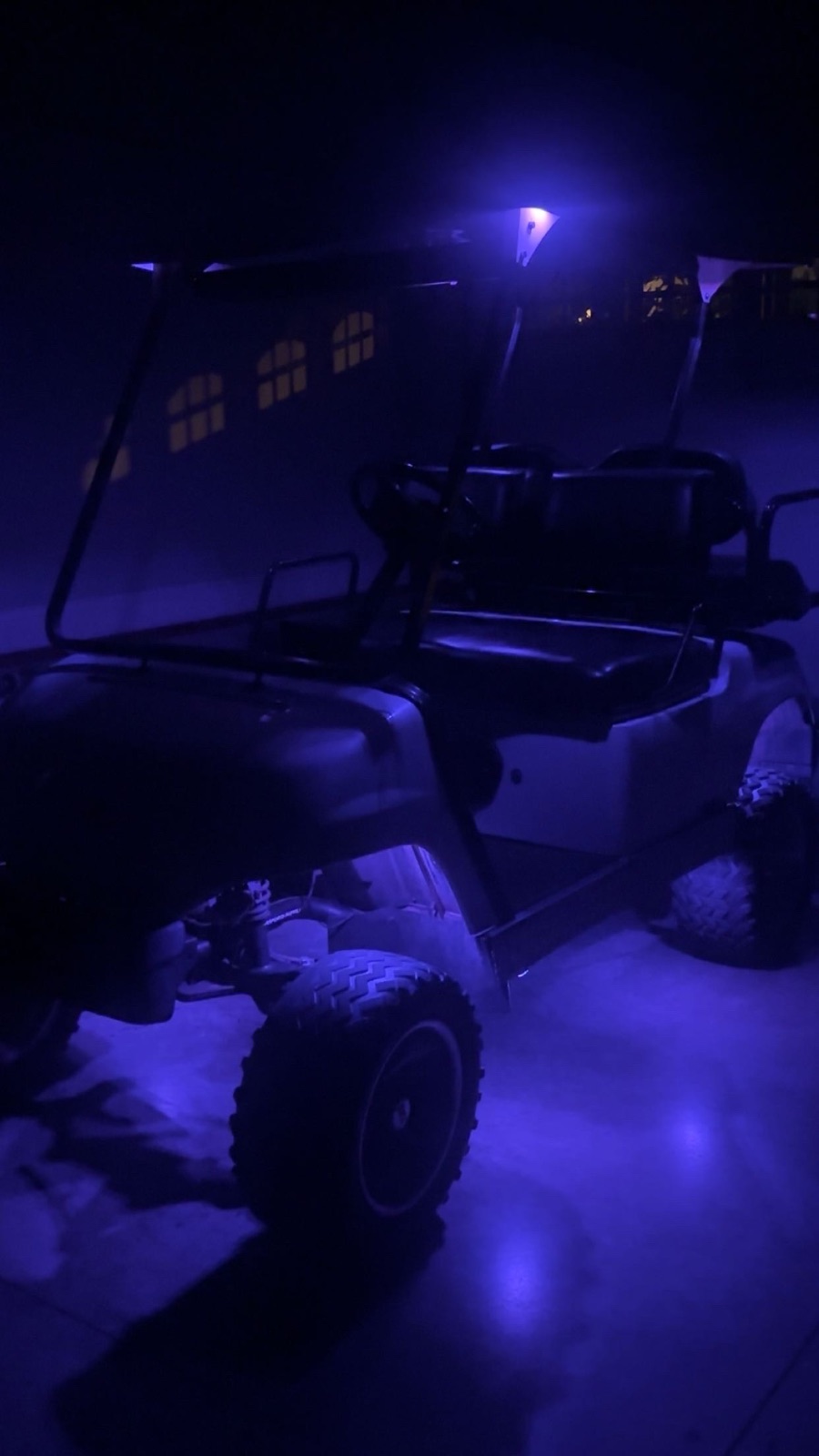 Yamaha G29 Lifted Golf Cart - Like New - 2016, photo 3 of 9