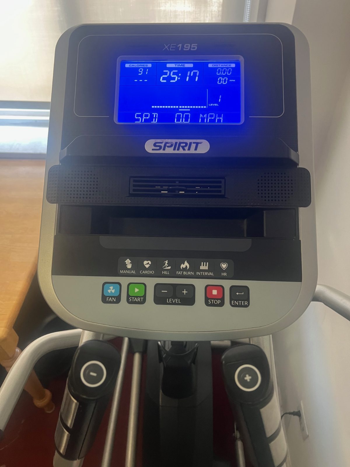 Spirit XE195 Elliptical Trainer - Good - New York, NY, photo 3 of 6