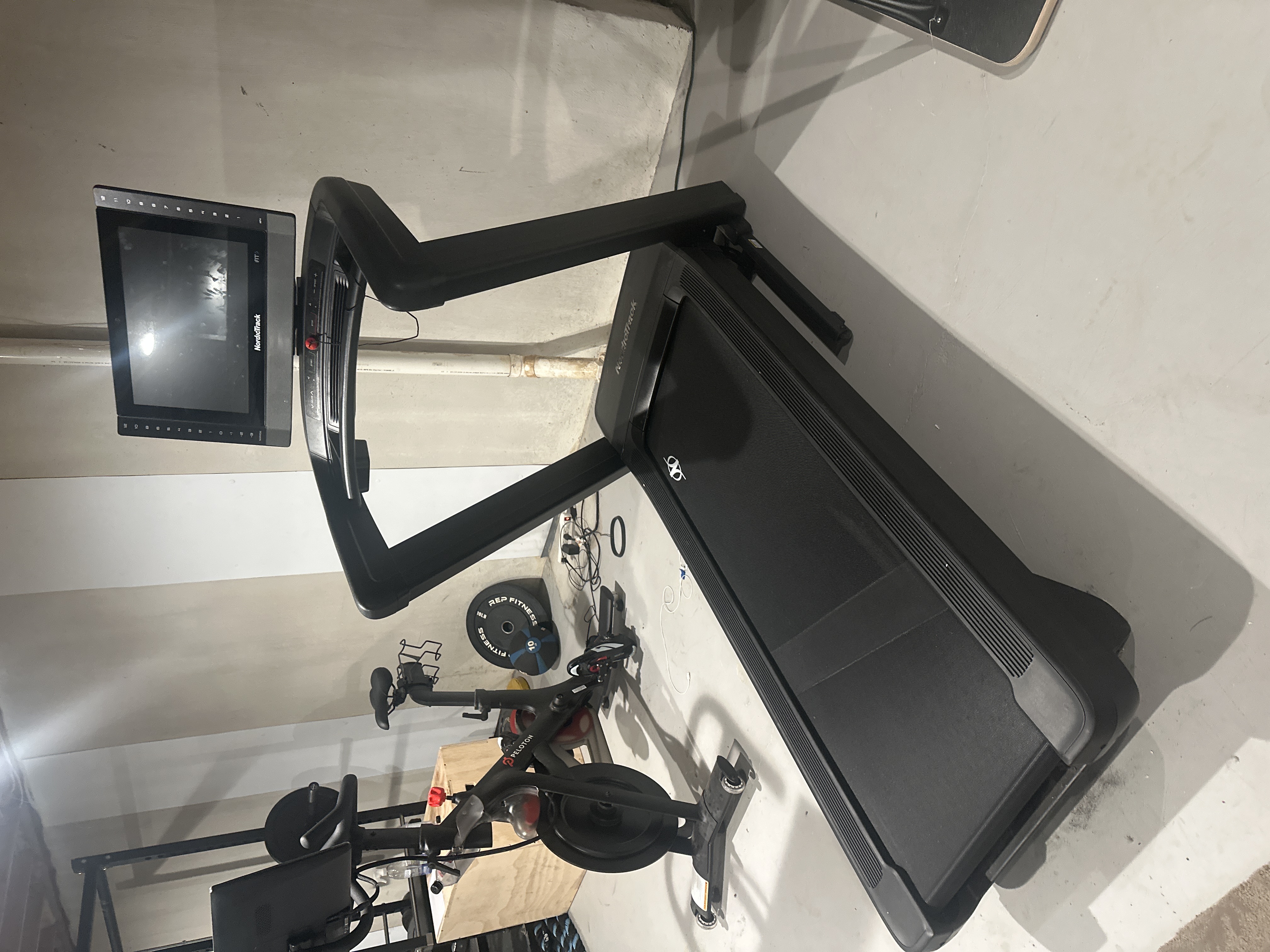 NordicTrack Commercial 2450 Treadmill - Very Good - East Lansing, MI, photo 2 of 3