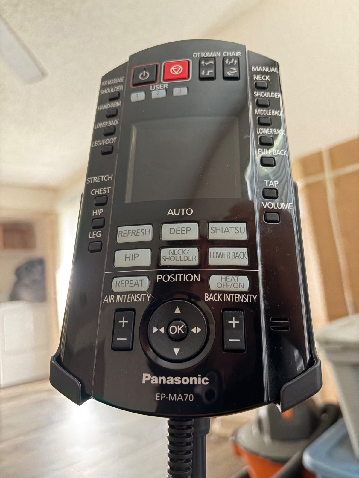 Panasonic EP-MA70 Massage Chair with Remote - Like New - 2022 - Riverview, FL, photo 3 of 7