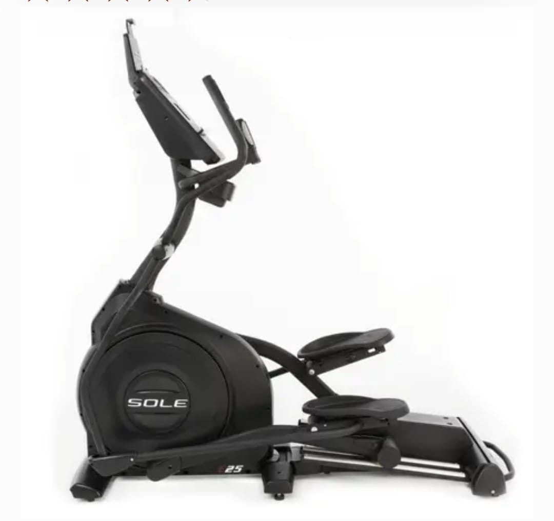 SOLE E25 Elliptical - Like New - San Diego, CA, photo 2 of 8