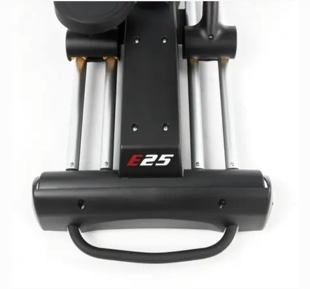SOLE E25 Elliptical - Like New - San Diego, CA, photo 4 of 8