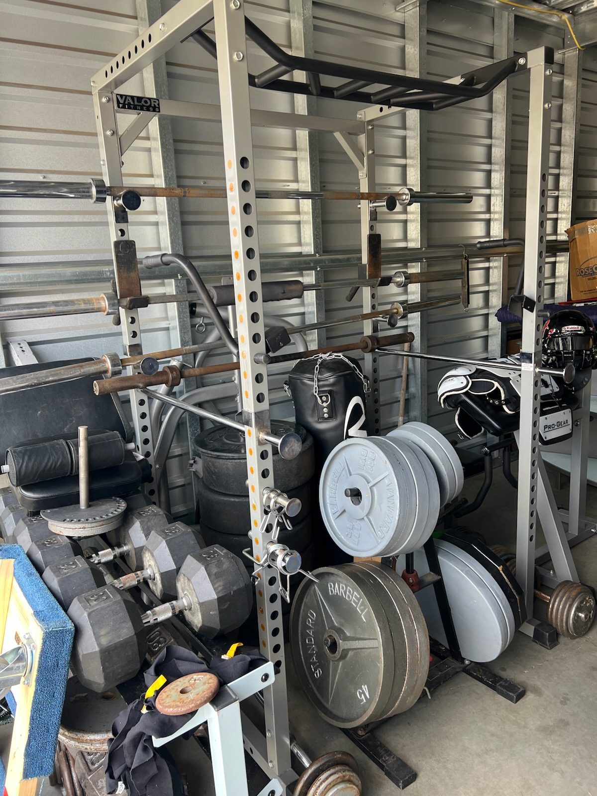Dumbbell Set, Heavy Rust on Weights - Good - 2020 - Vancouver, WA, photo 6 of 10