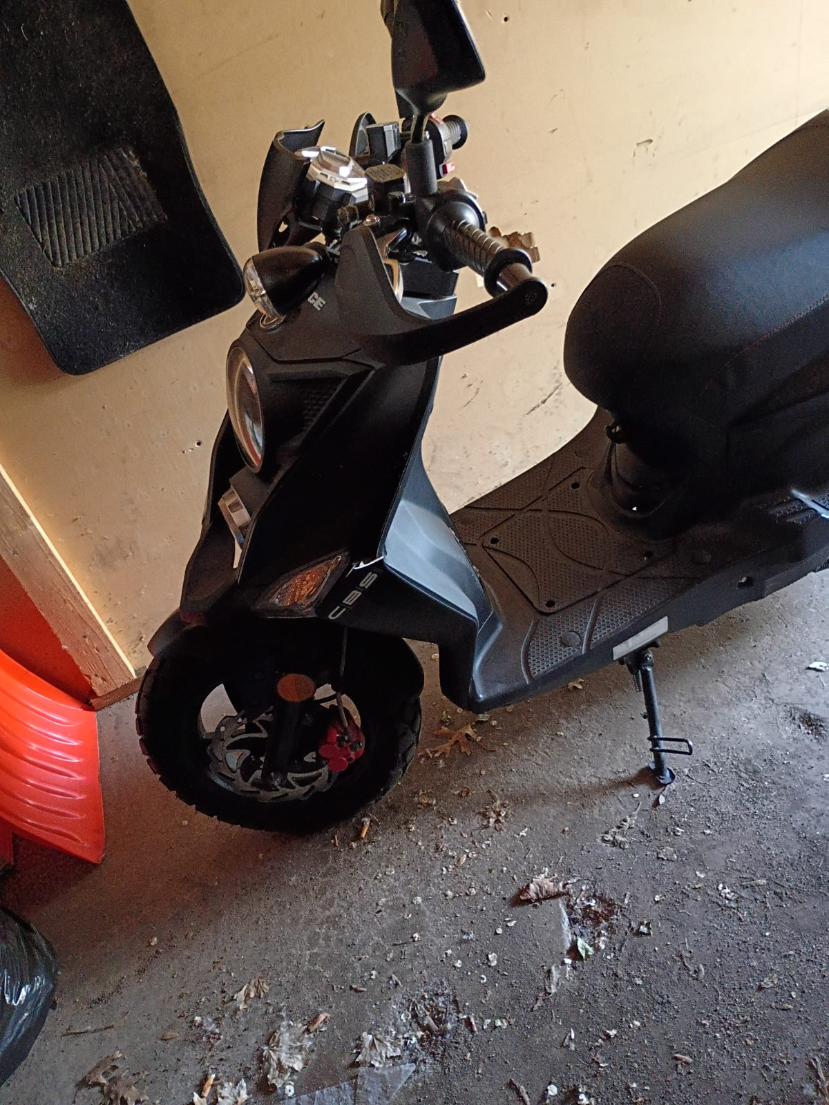 Lance Cabo Scooter - Like New - Nowthen, MN, photo 4 of 4