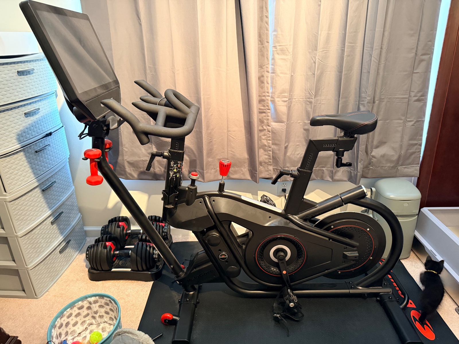 Bowflex Velocore Bike 22” Screen - Good - 2022 - Tega Cay, SC, photo 8 of 9