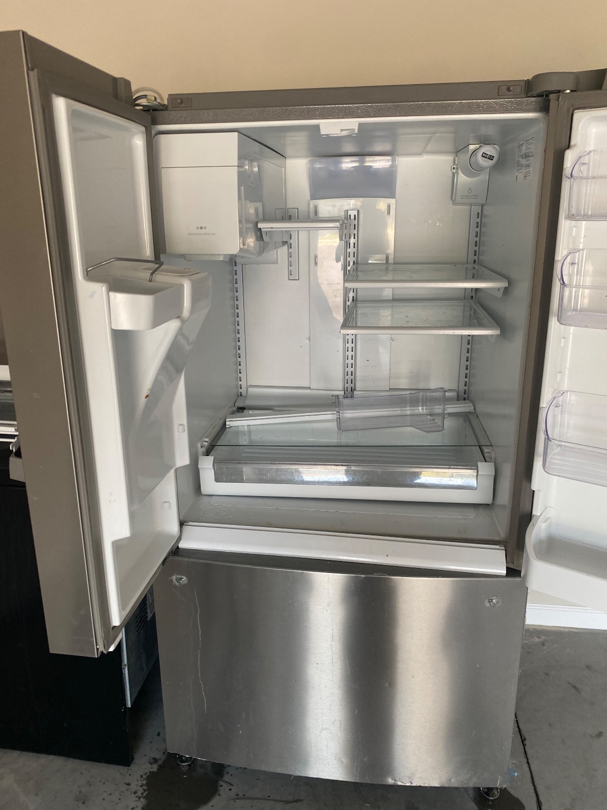 Frigidaire Stainless Steel Refrigerator Ice Water Dispenser - Good - Longs, SC, photo 4 of 5