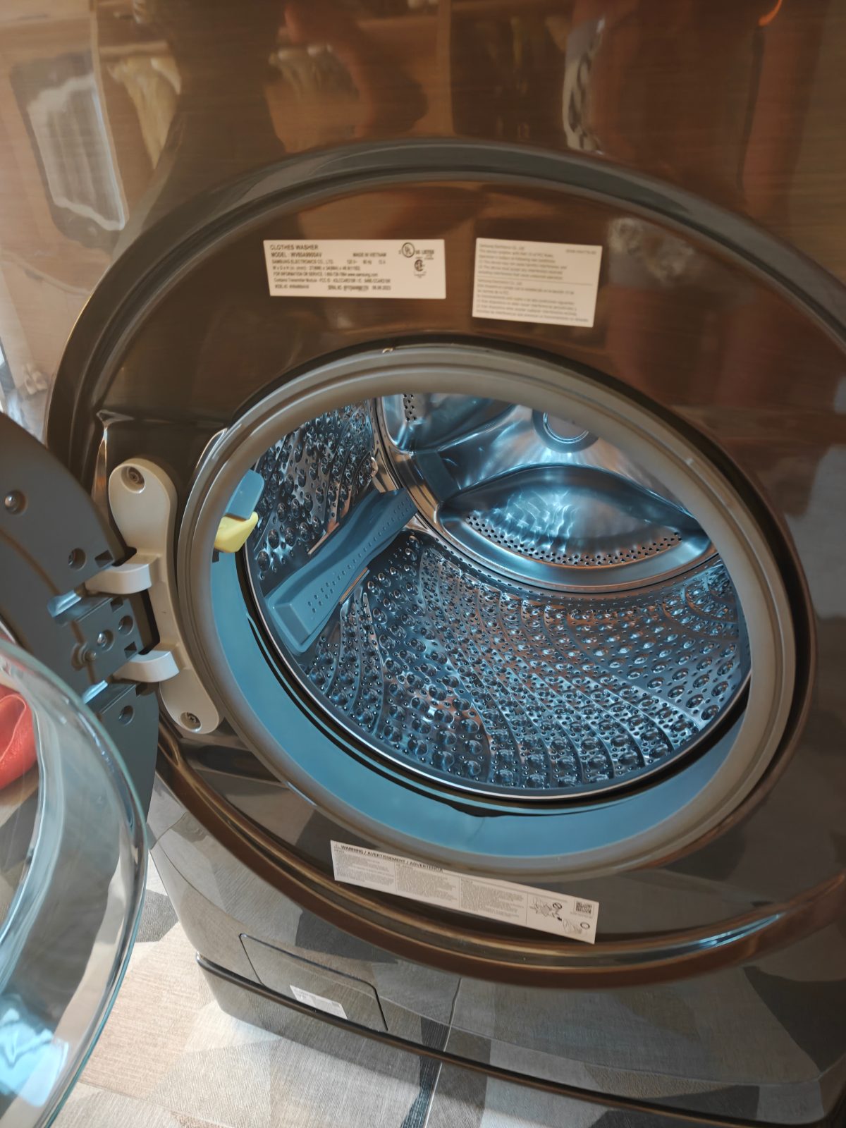 Samsung 5.5 Cu Ft Front Load Washer - Like New - 2024 - Round Rock, TX, photo 4 of 5