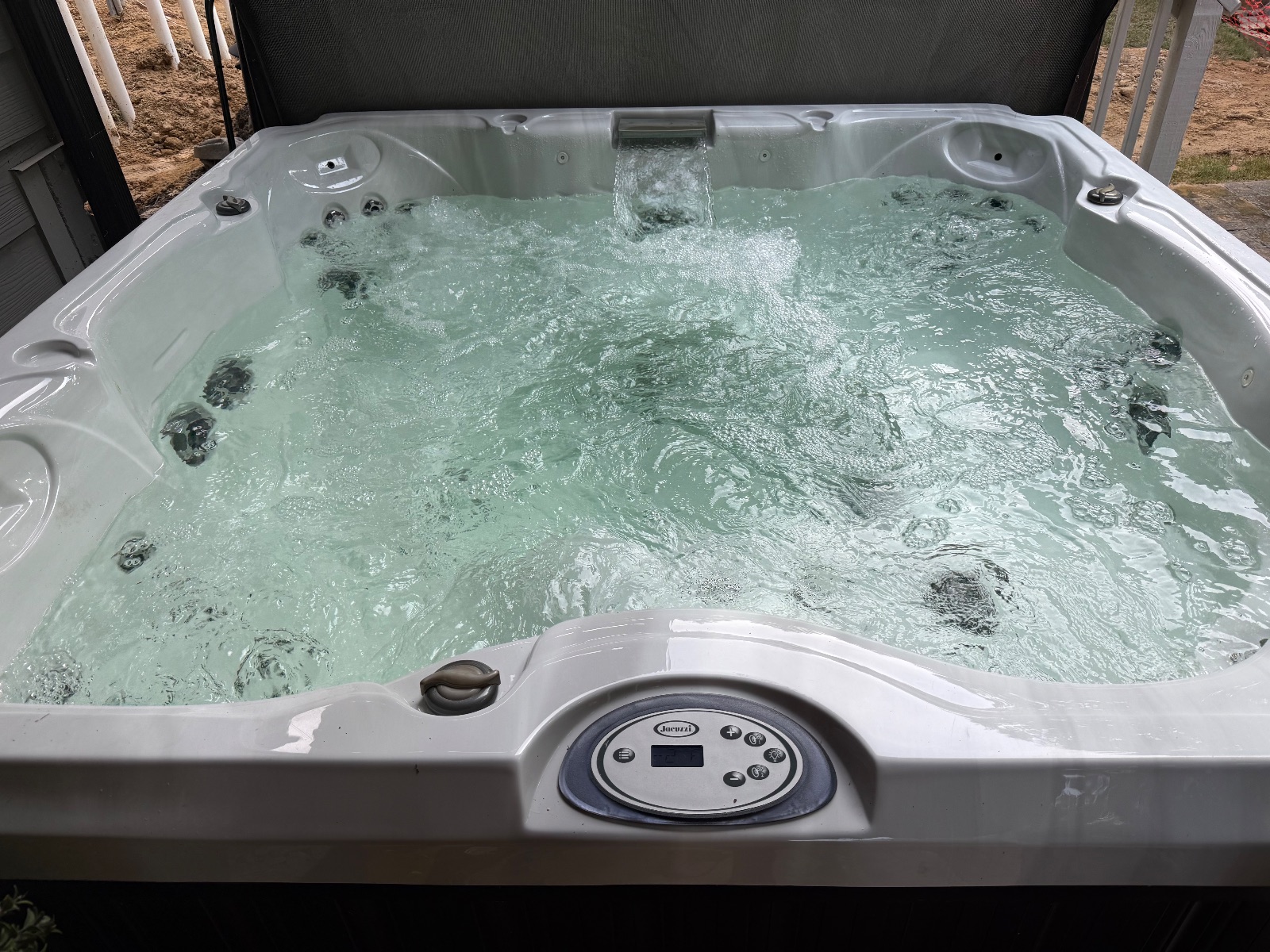 Jacuzzi J 235 Hot Tub - Good - Dacula, GA, photo 2 of 5