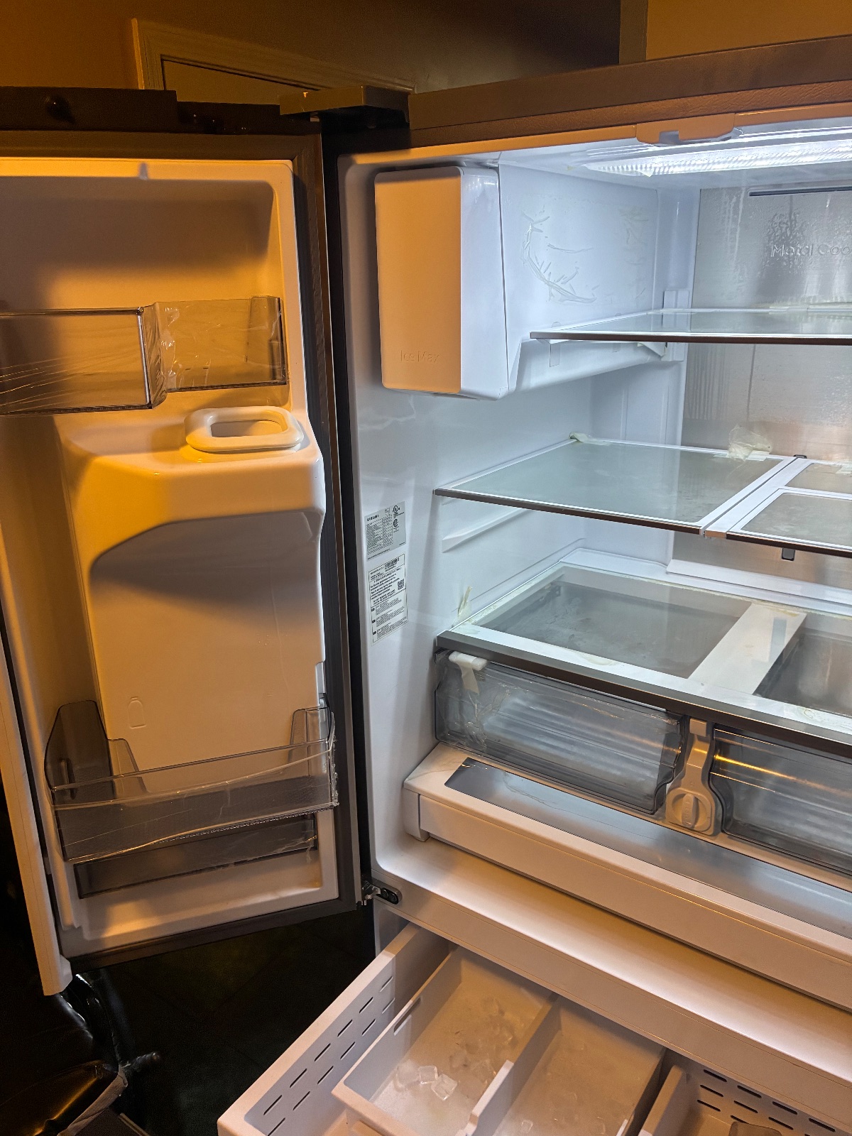 Samsung Stainless Steel French Door Refrigerator, Ice Maker and Dispenser - Fair - Rocky Hill, CT, photo 2 of 6