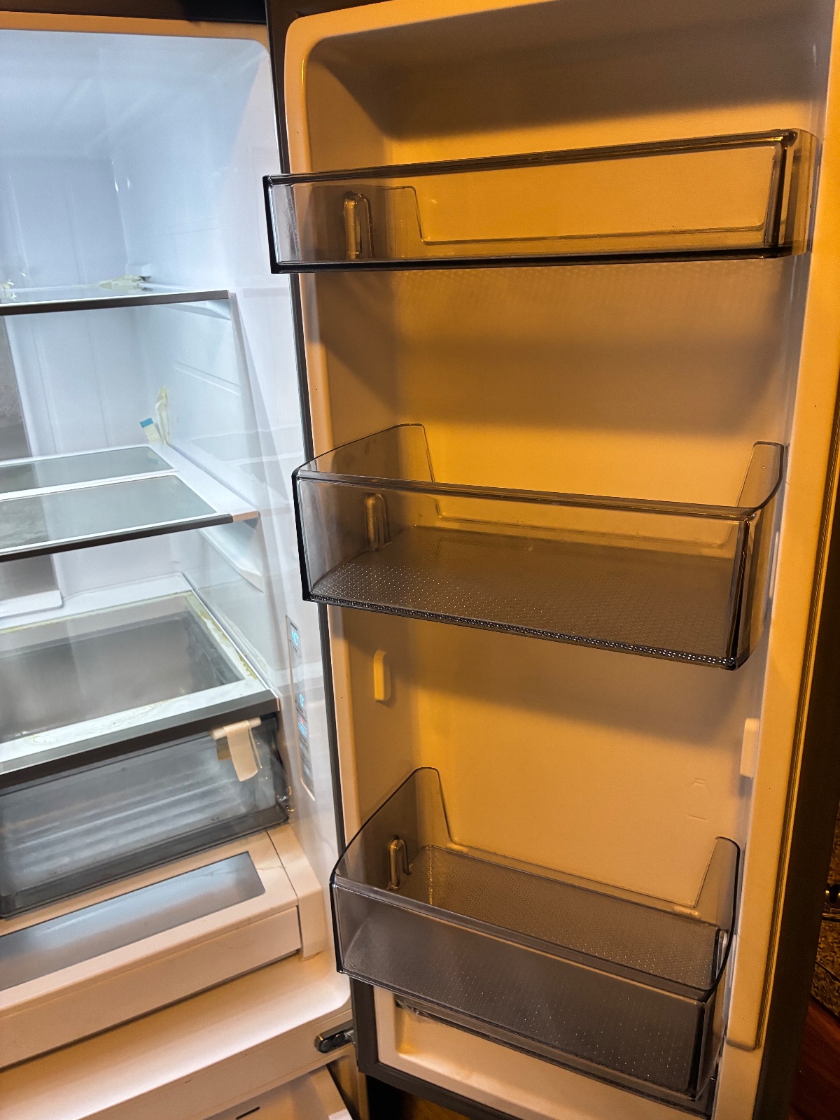 Samsung Stainless Steel French Door Refrigerator, Ice Maker and Dispenser - Fair - Rocky Hill, CT, photo 3 of 6