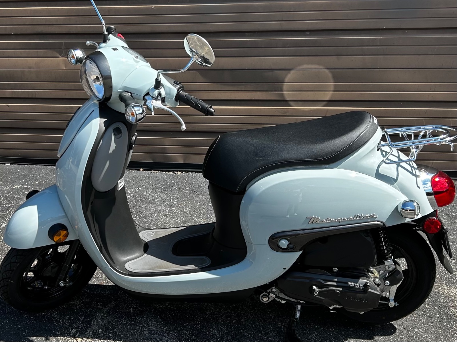 Honda Metropolitan Scooter, 49cc Automatic - Like New - 2022 - Port Barrington, IL, photo 6 of 8