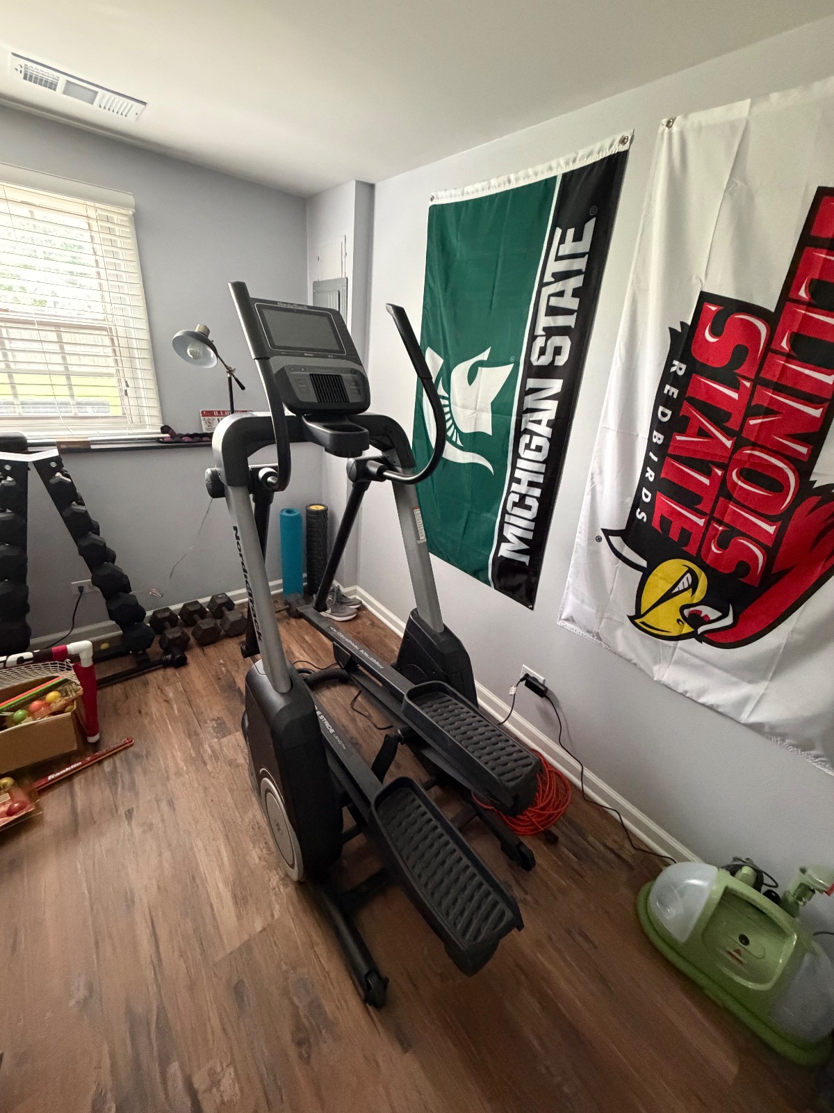 NordicTrack FS10i FreeStride Trainer, Adjustable Stride - Like New - Winfield, IL, photo 2 of 5