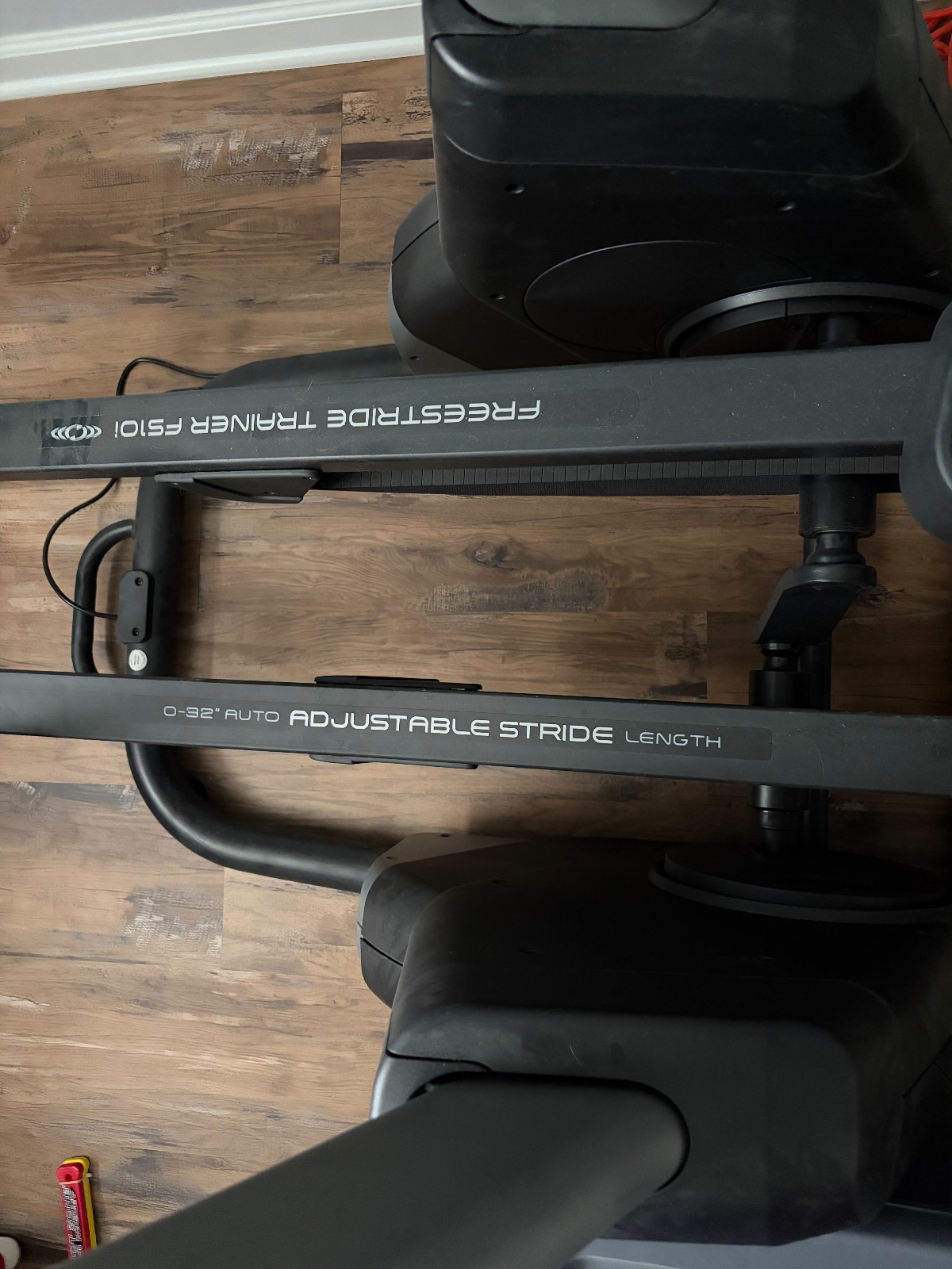 NordicTrack FS10i FreeStride Trainer, Adjustable Stride - Like New - Winfield, IL, photo 3 of 5
