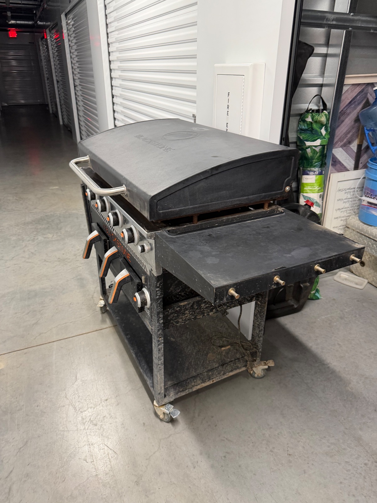 Blackstone 4-Burner Propane Griddle - Good, photo 3 of 5
