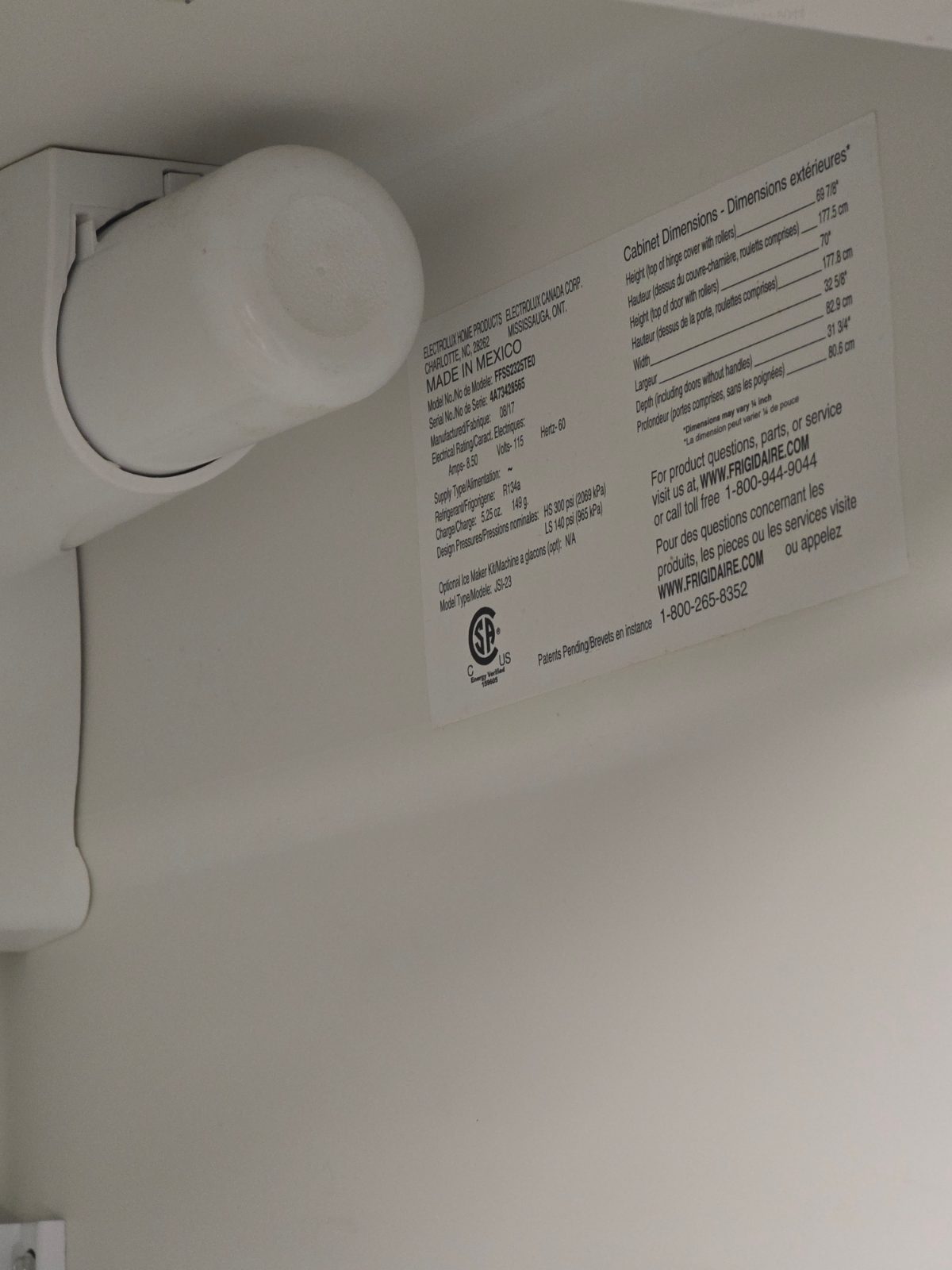 Fridgedaire Side by Side - Like New - Magnolia, OH, photo 3 of 11