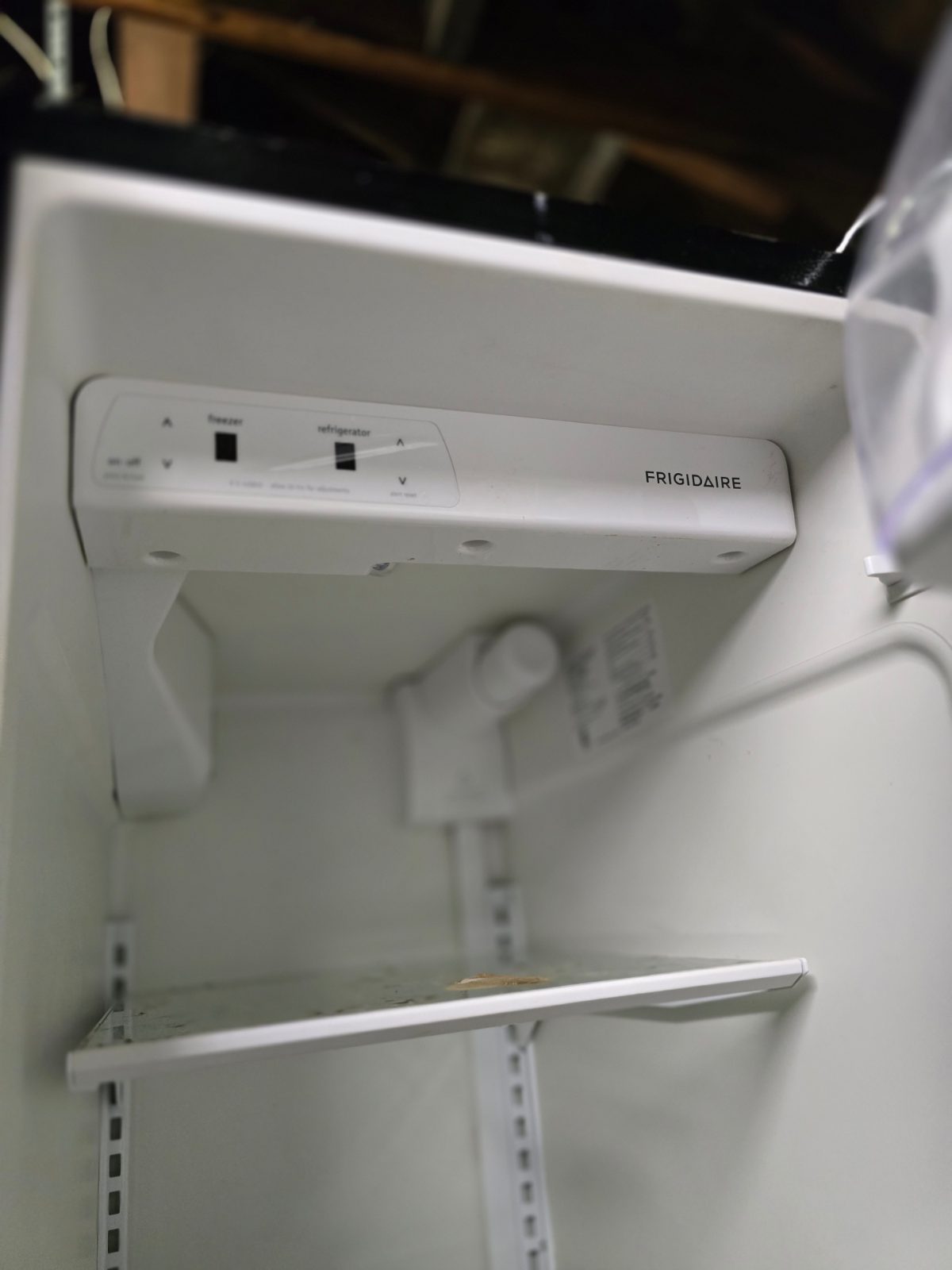 Fridgedaire Side by Side - Like New - Magnolia, OH, photo 4 of 11