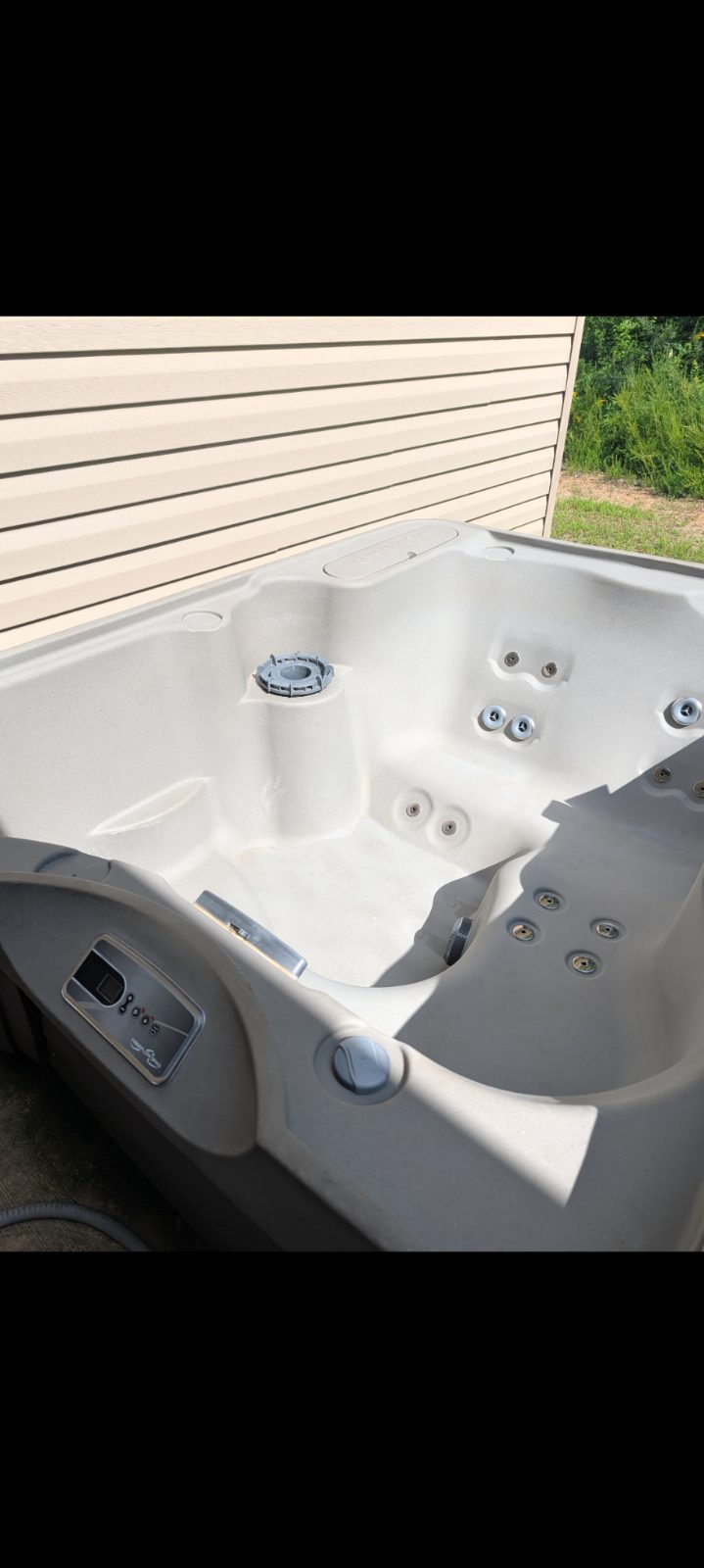 Azure Freeflow Hot Tub - Excellent - St. Clair County, AL, photo 5 of 6