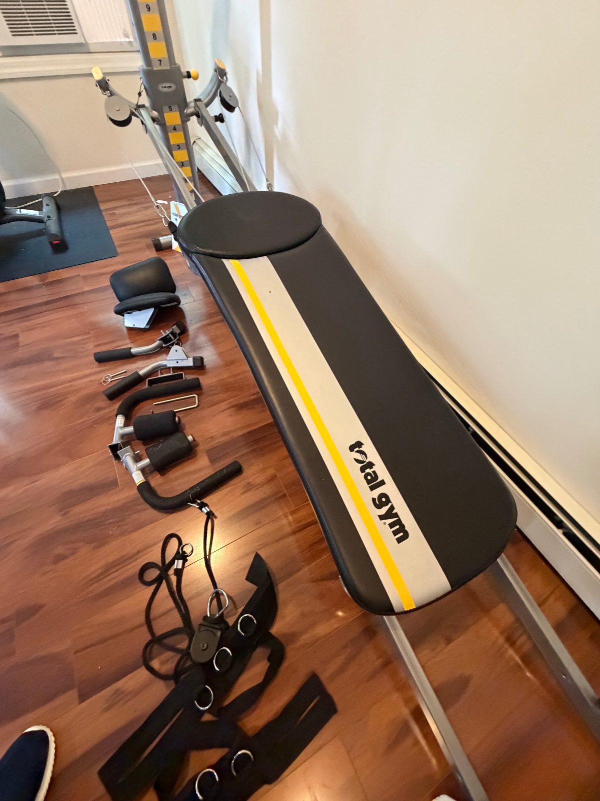 Total Gym Home Gym Machine - Like New - Westbury, NY, photo 2 of 7