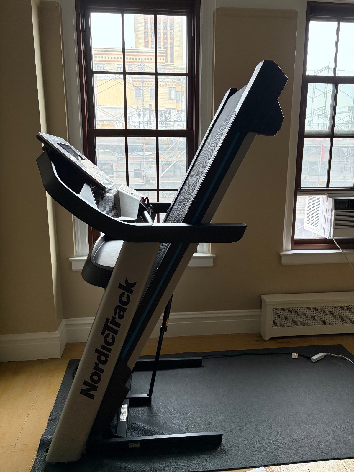 NordicTrack EXP7i Treadmill, Includes Mat - Excellent - 2022 - New York, NY, photo 6 of 6