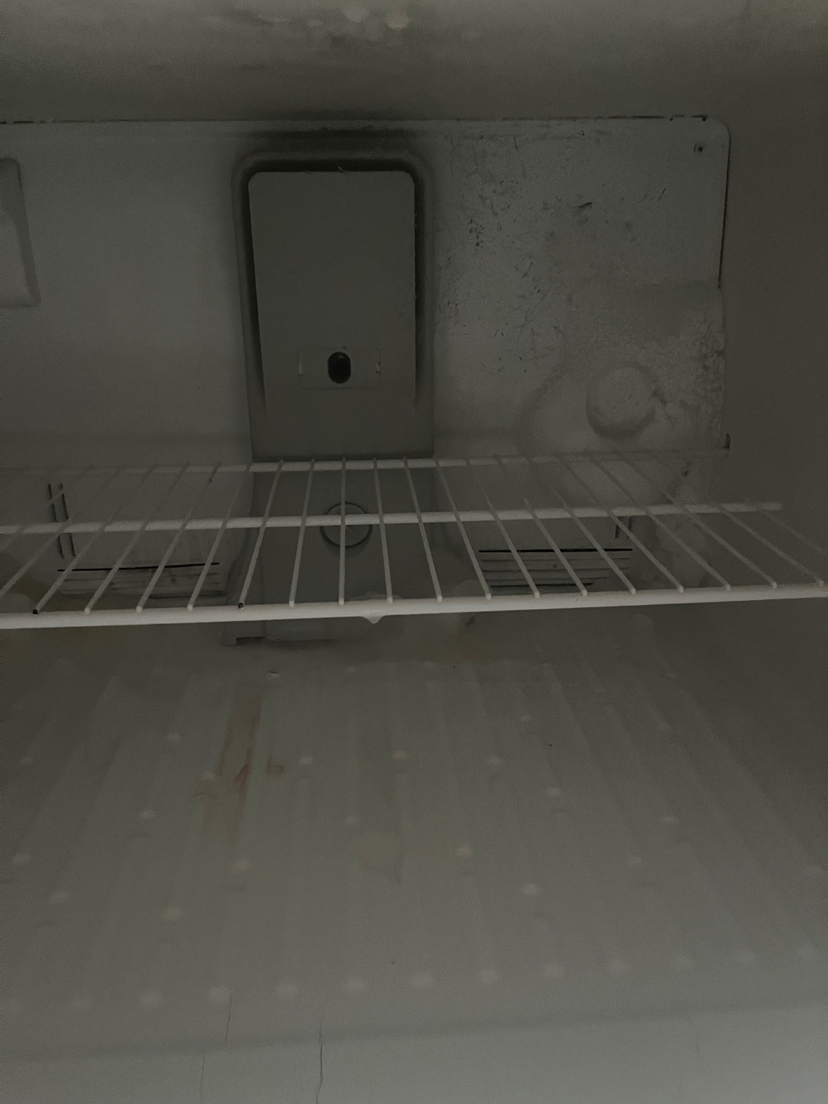 Refrigerator with Heavy Frost Buildup - Like New - Houston, TX, photo 3 of 10