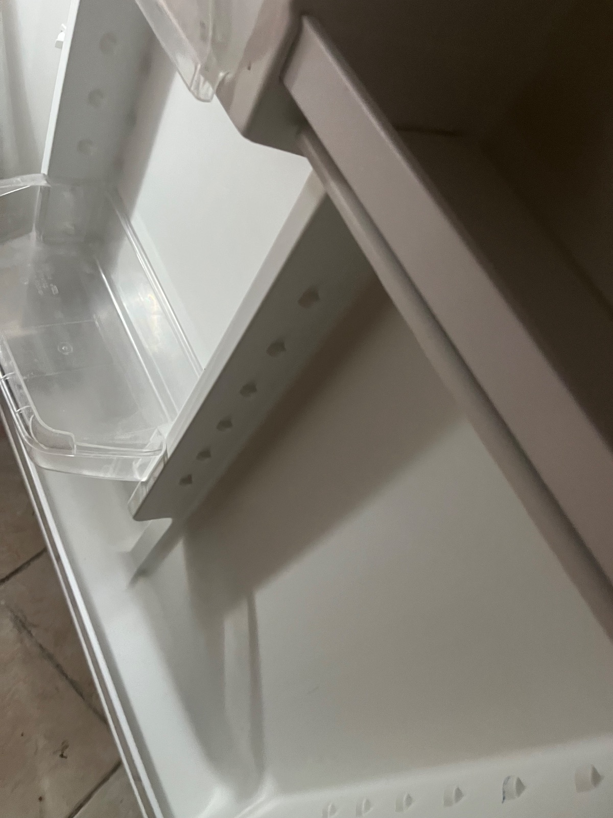 Refrigerator with Heavy Frost Buildup - Like New - Houston, TX, photo 4 of 10