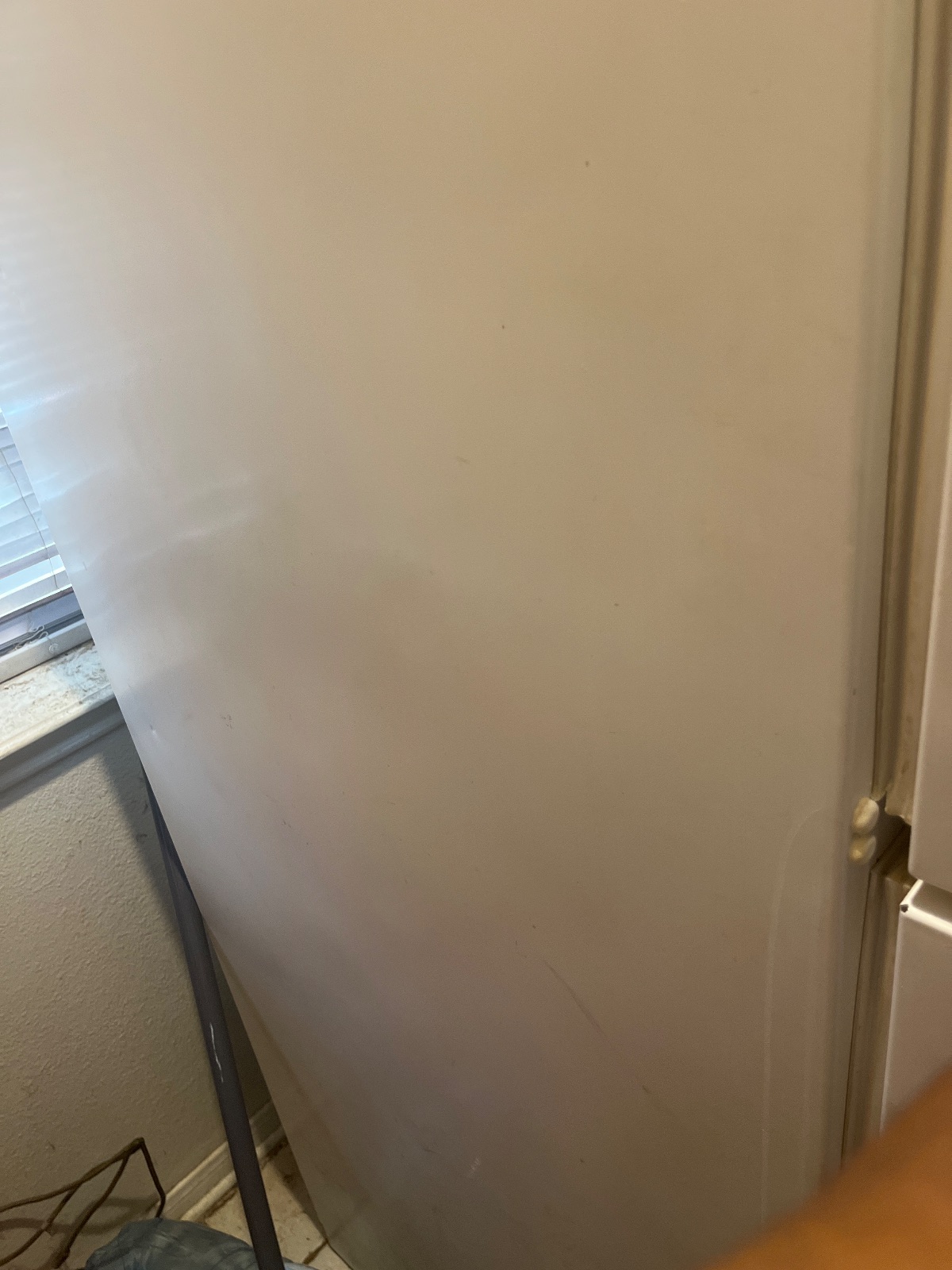 Refrigerator with Heavy Frost Buildup - Like New - Houston, TX, photo 8 of 10