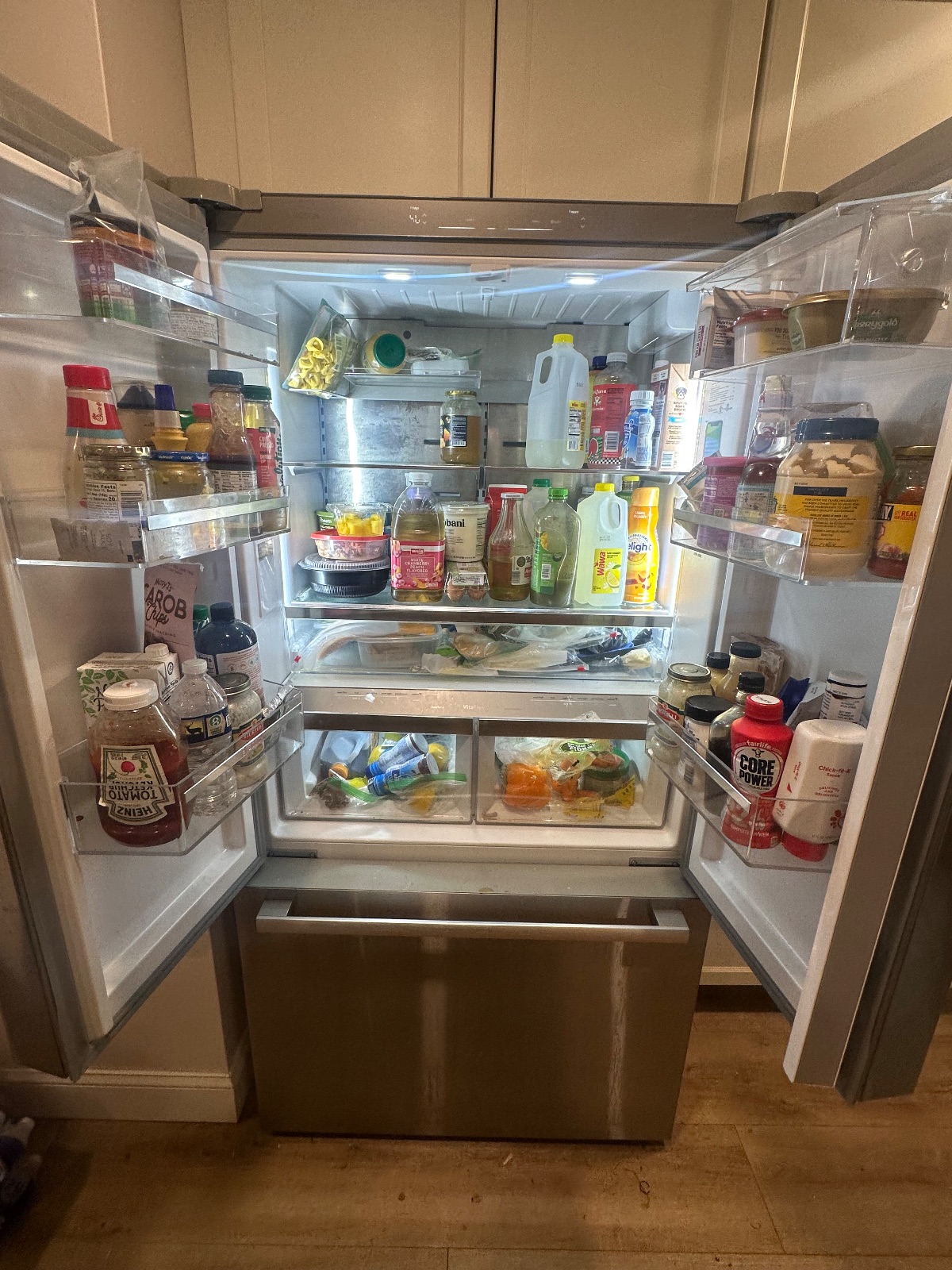 Bosch B36CT80SNS Refrigerator, French Door Stainless Steel - Like New - Montgomery County, PA, photo 5 of 6