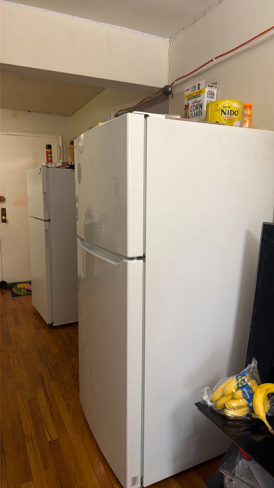 LG 20.2 Cu Ft Top Freezer Refrigerator - Like New - 2025 - Queens, NY, photo 6 of 7