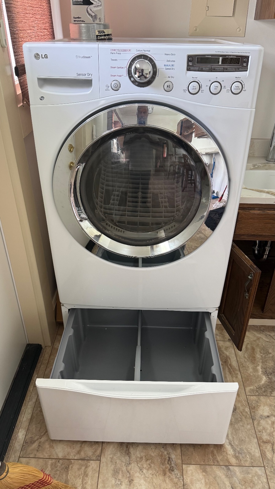 LG WM3250HWA Washer DLEX3250W Dryer Stacked Set - Like New - 2014 – San Francisco, CA, photo 2 of 11