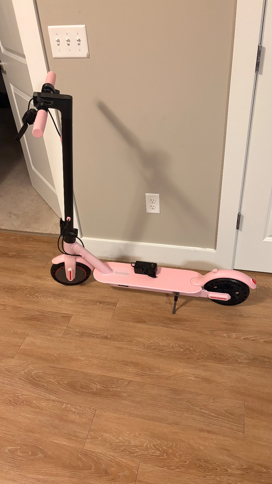 Rainside Electric Scooter, Pink - Like New – Frederick, MD, photo 3 of 4