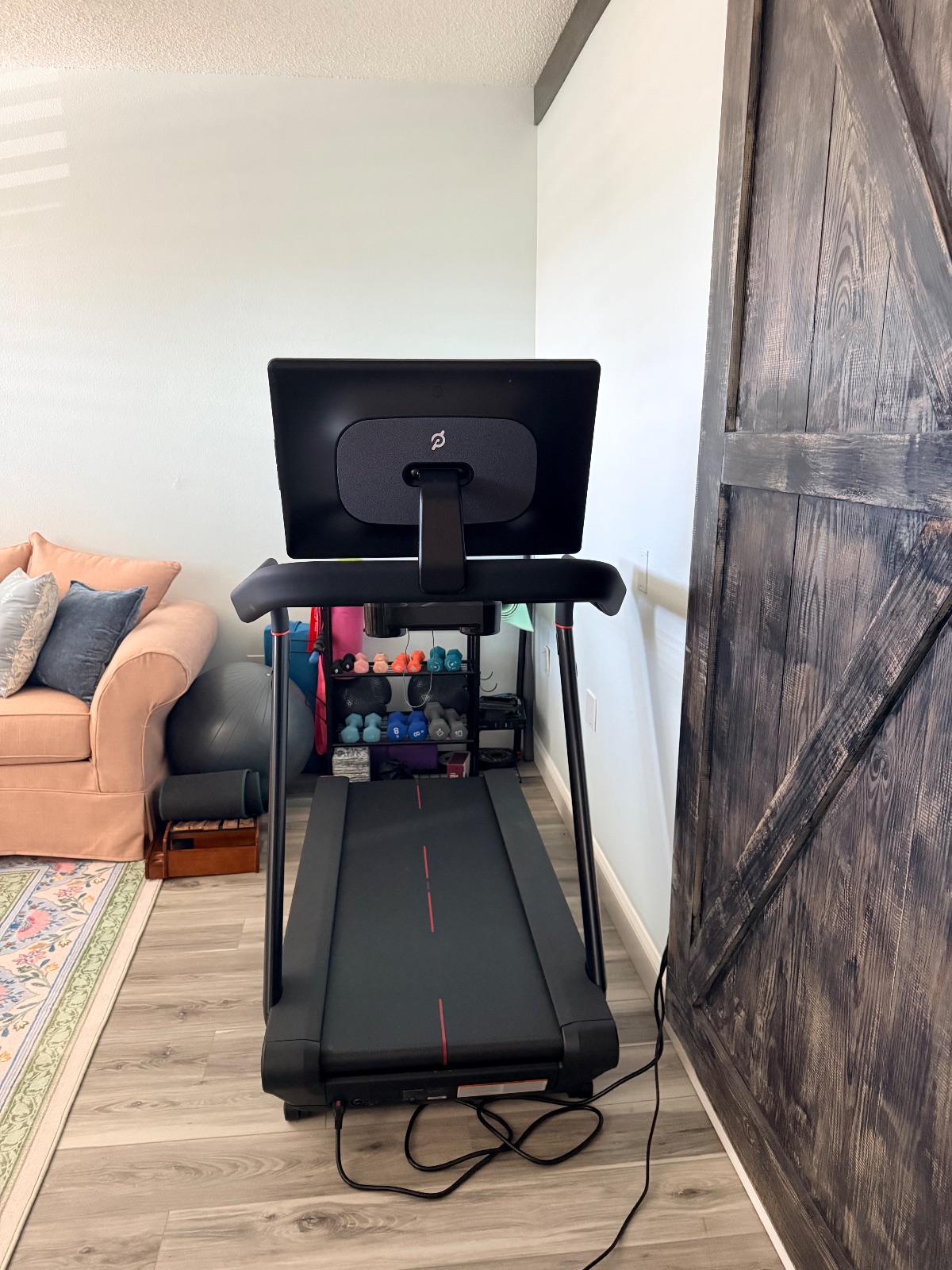 Peloton Treadmill 2025 - Excellent - NEW PT RICHEY, FL, photo 3 of 3