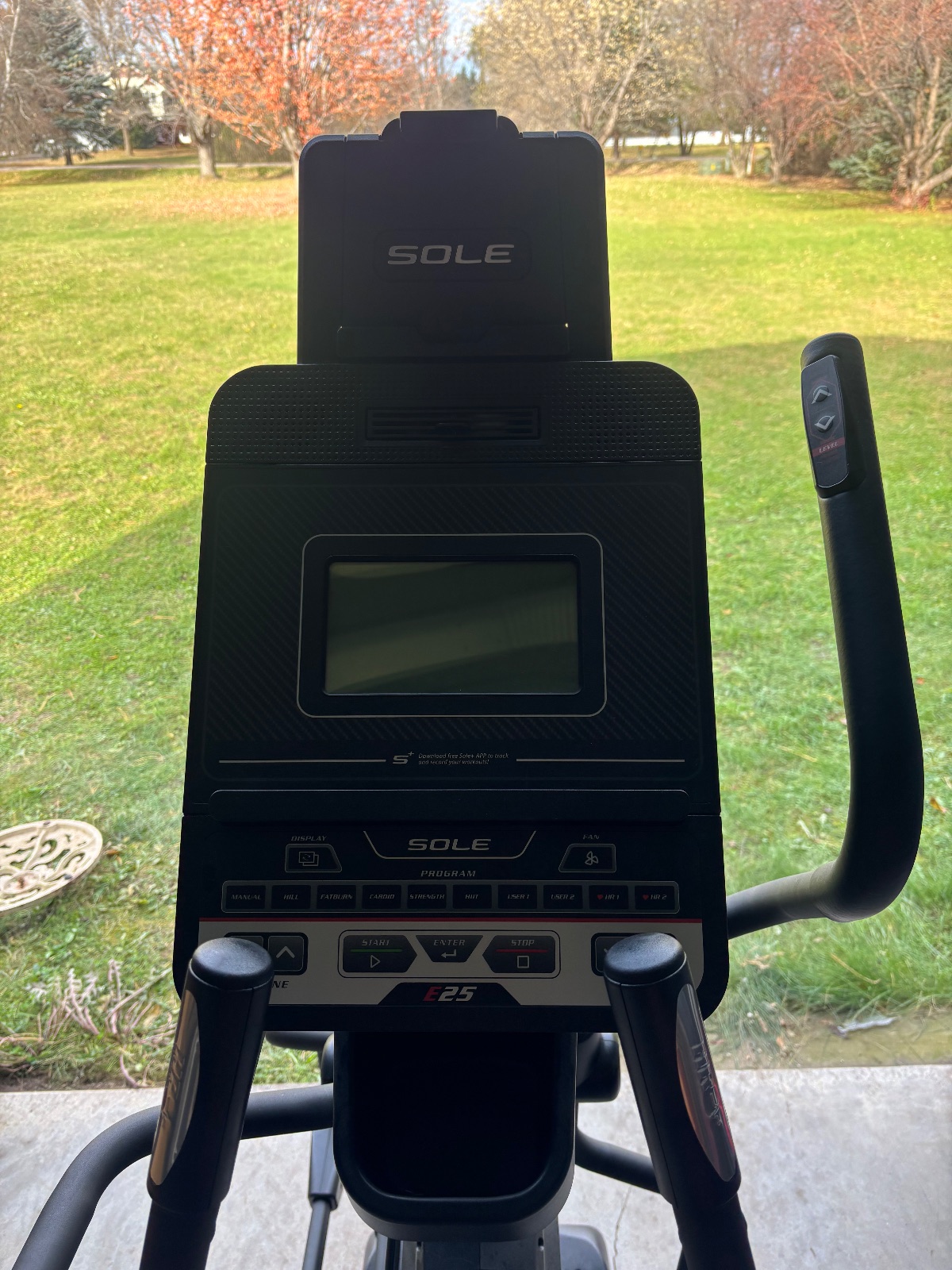 Sole E25 Elliptical - Like New - Nowthen, MN, photo 6 of 6