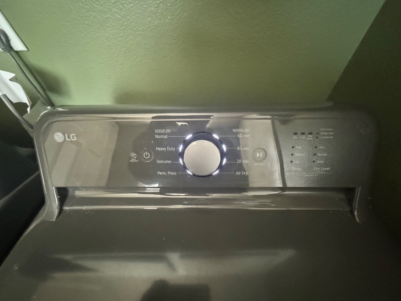 LG WT7400CV Washer and DLG6101M Gas Dryer, Smart Top Load Set - Like New - Chino, CA, photo 3 of 10