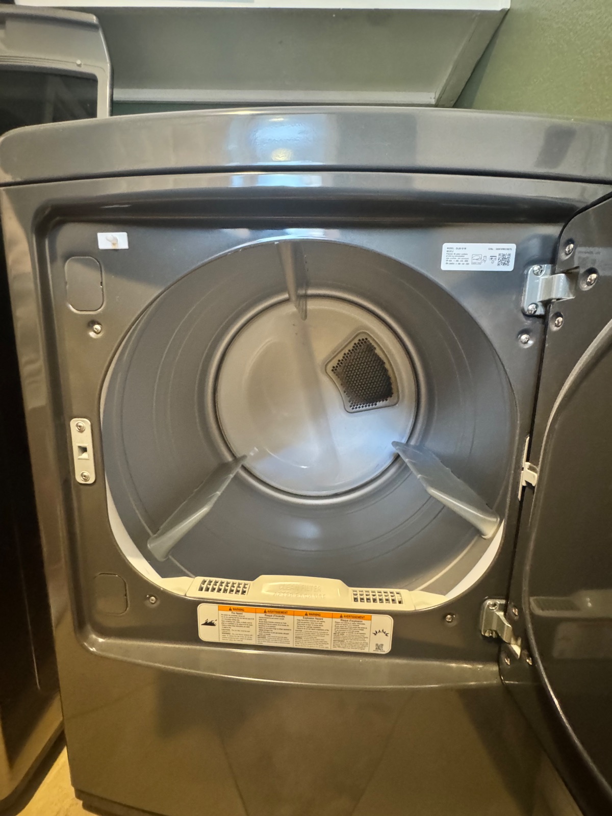 LG WT7400CV Washer and DLG6101M Gas Dryer, Smart Top Load Set - Like New - Chino, CA, photo 8 of 10