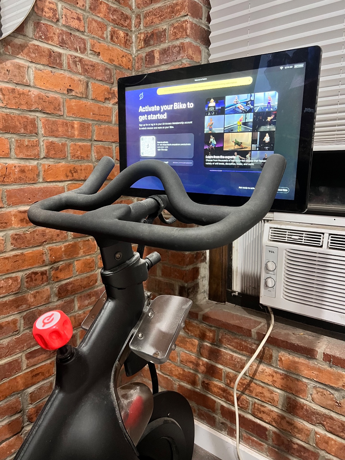 Peloton Bike Gen 3, With Screen - Like New – New York, NY, photo 2 of 5