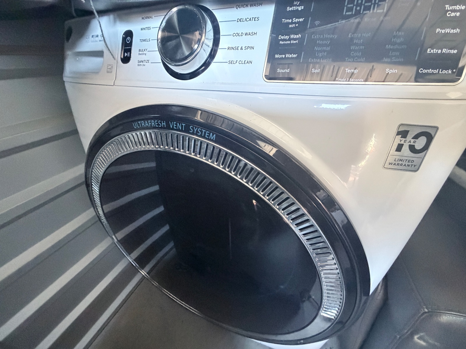 Washer and Dryer - Like New - Aurora, CO, photo 2 of 3