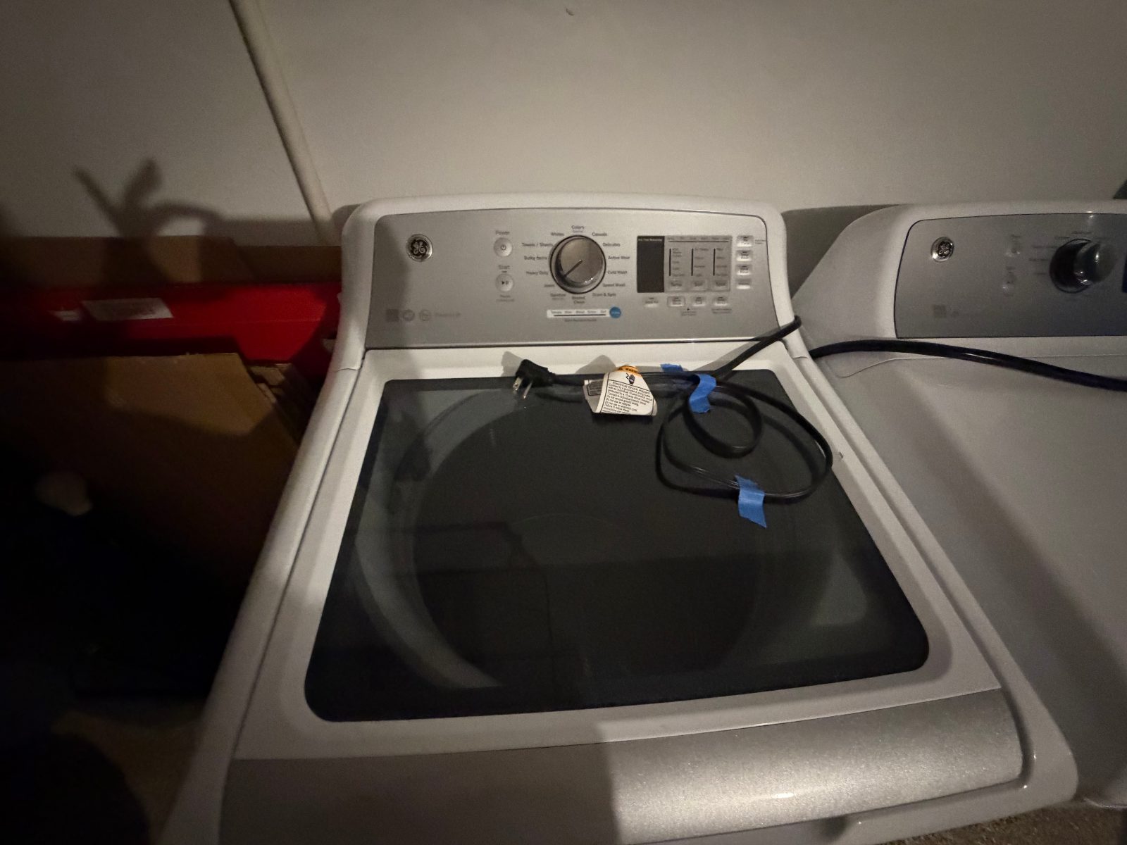 GE Top Load Washer and Dryer Set, 4.5 and 7.4 Cu Ft - Like New - 2022 – Conroe, TX, photo 2 of 3