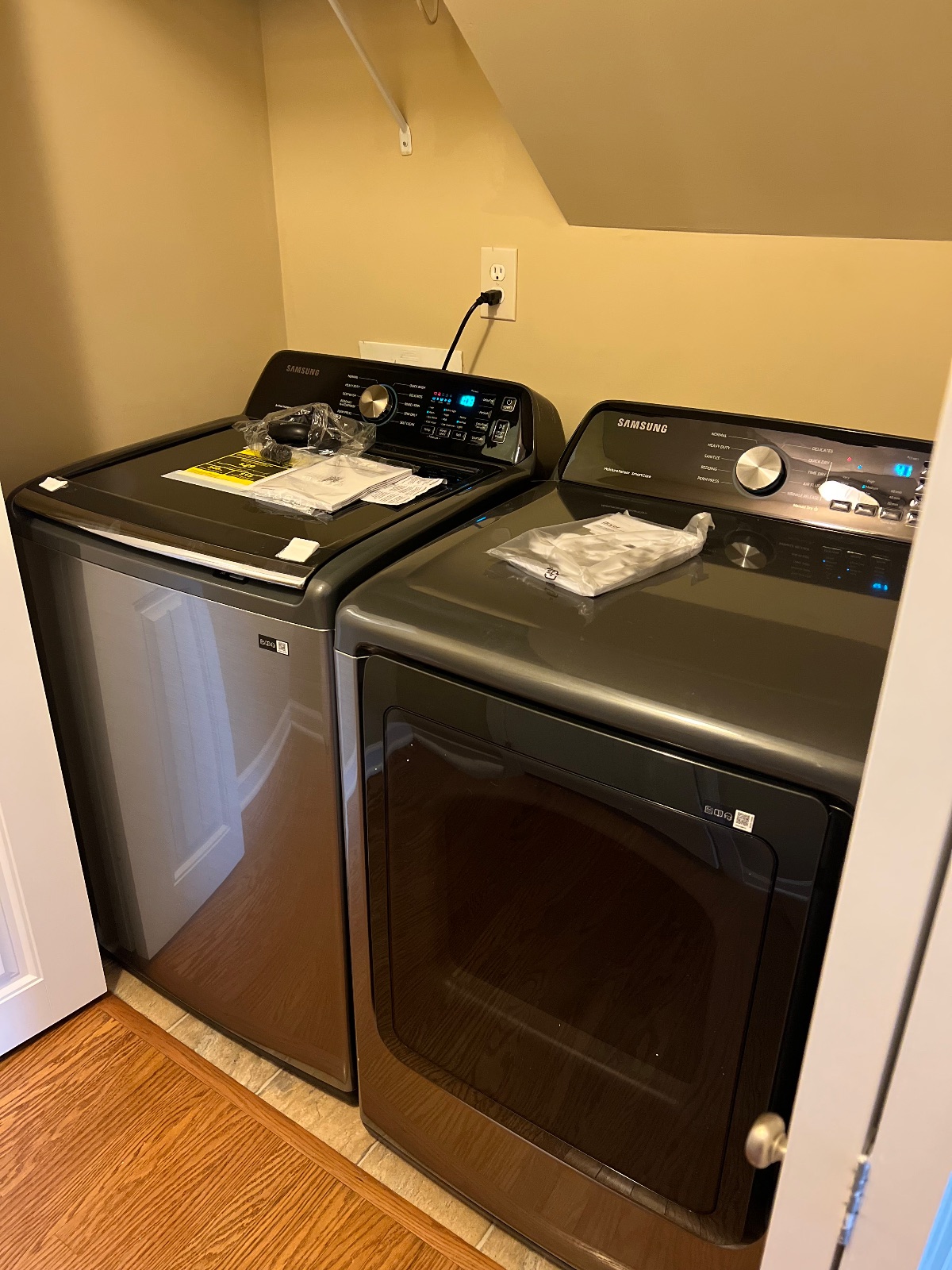 Washer and Dryer - Like New - Malvern, PA, photo 4 of 4