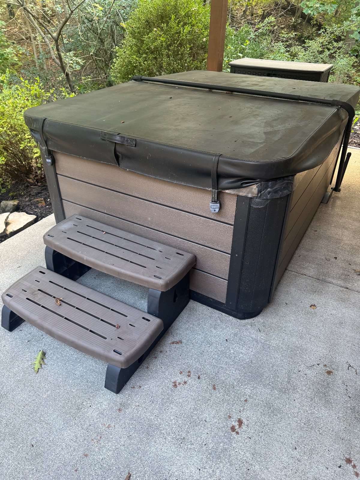 Hot Tub Pdc Spas - Excellent - McDonald, OH, photo 2 of 11