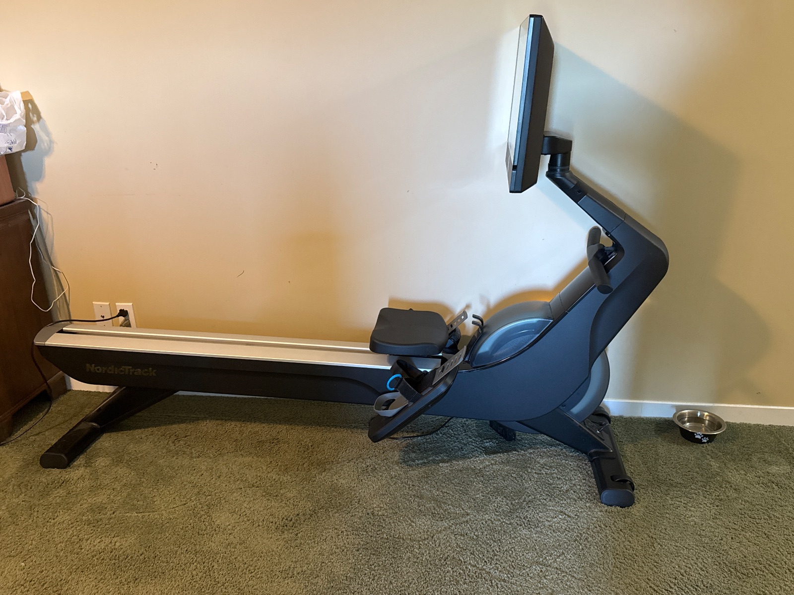 NordicTrack Row, Large Interactive Display - New - 2023 – Byron Center, MI, photo 2 of 2