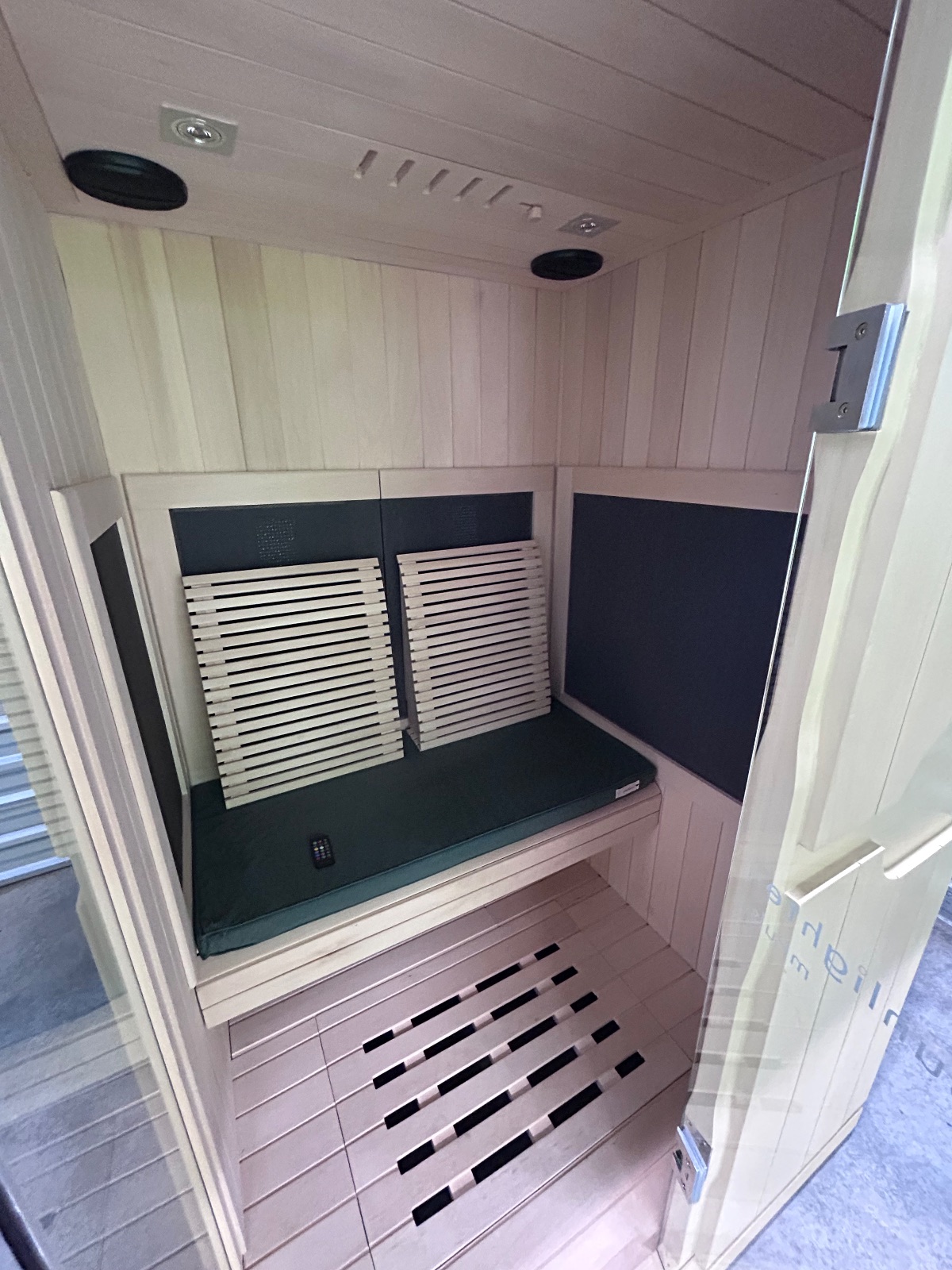 Sunlighten mPulse Sauna - Like New - Seneca, SC, photo 4 of 5