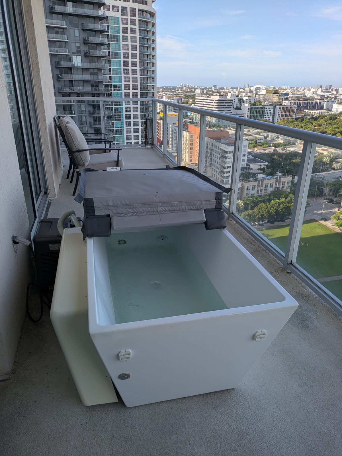 Plunge Cold Plunge Tub, Includes Insulated Cover - Good - 2023 – Miami, FL, photo 2 of 4