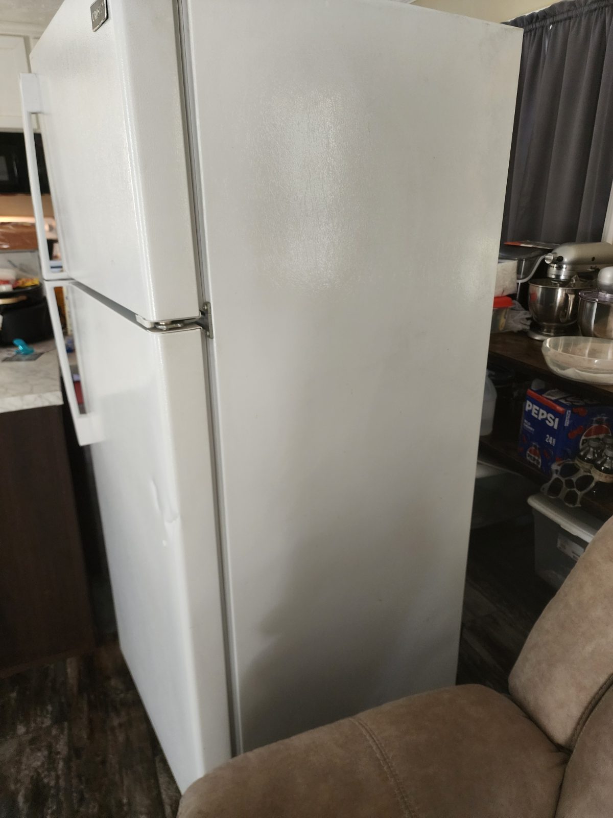 Crosley White Top Freezer Refrigerator - Good – Bastrop, LA, photo 2 of 2