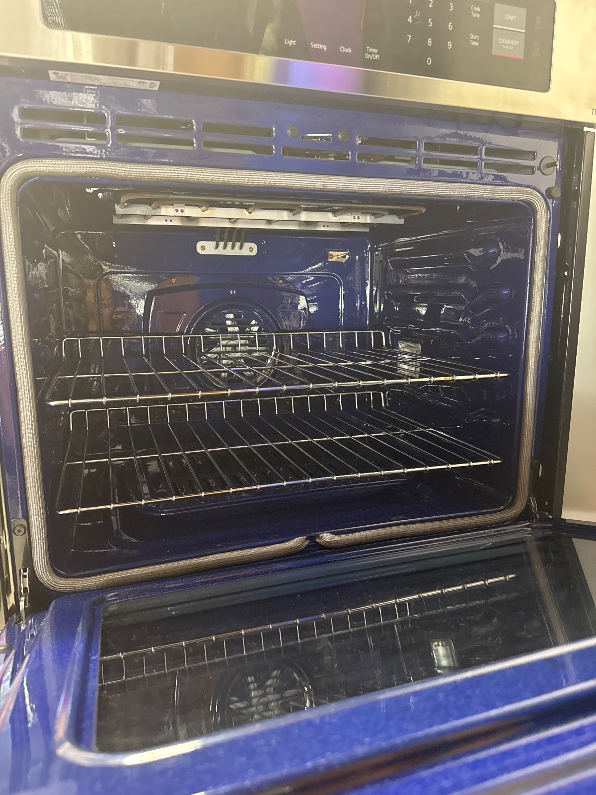 LG Electric Wall Oven, Stainless Steel - Like New – Chino Hills, CA, photo 2 of 3