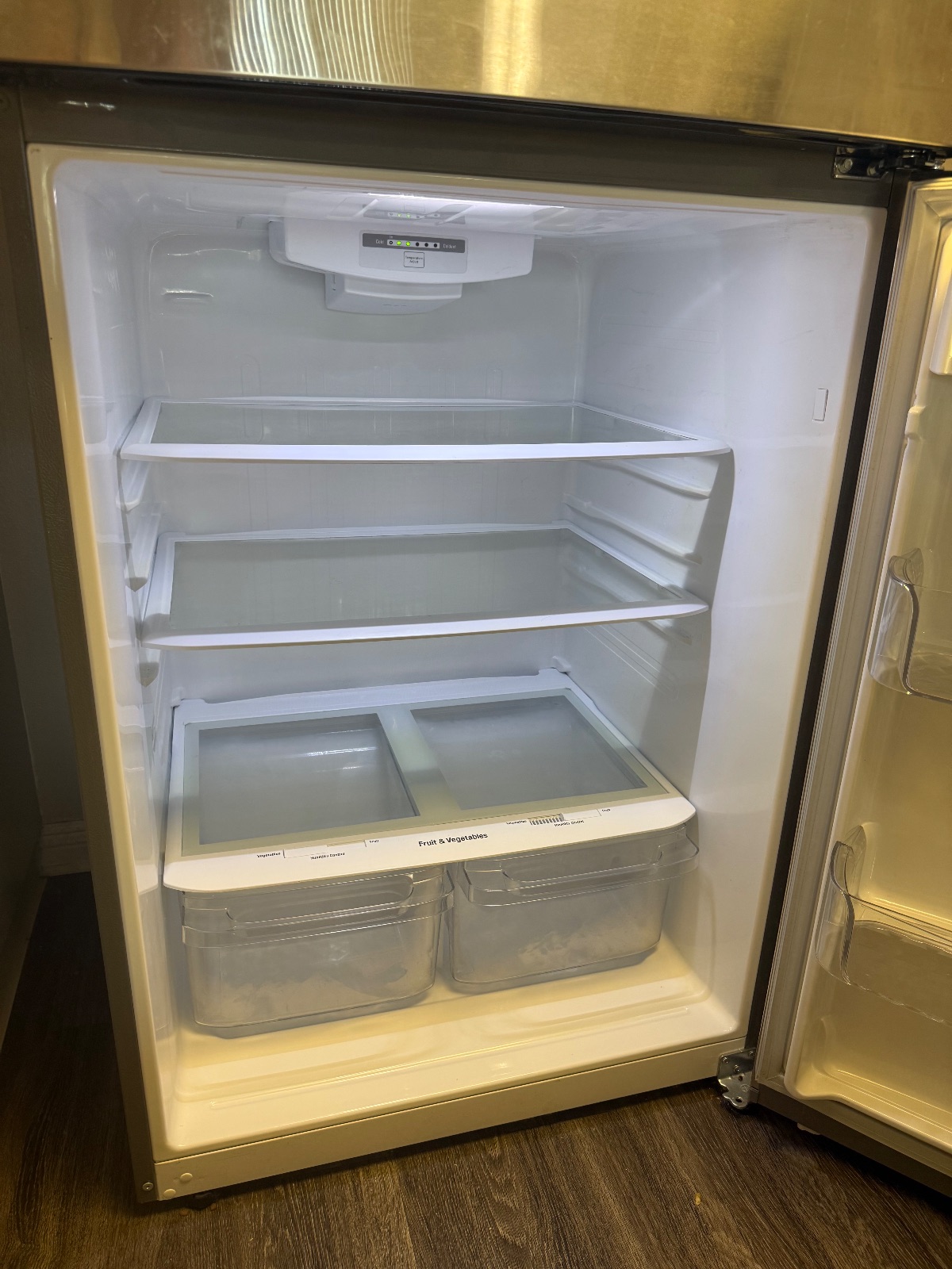 LG Top Freezer Refrigerator, Stainless Steel - Good - 2024 – Cypress, CA, photo 8 of 12