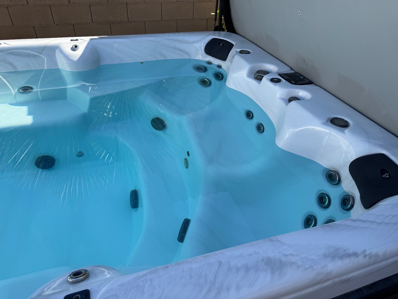 MaaxSpa VitaSpa Swim Spa XB4 - Good - Las Vegas, NV, photo 2 of 10
