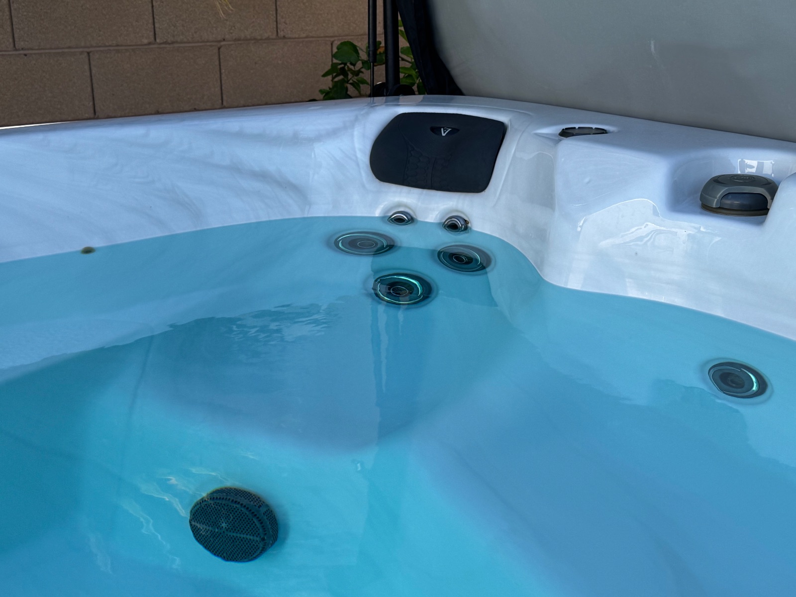 MaaxSpa VitaSpa Swim Spa XB4 - Good - Las Vegas, NV, photo 6 of 10