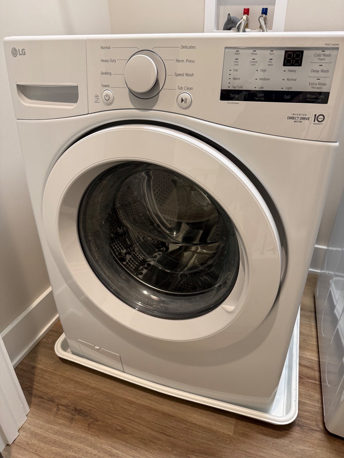 LG Front Load Washer and Dryer Set - Like New - 2024 – Lebanon, OH, photo 3 of 10